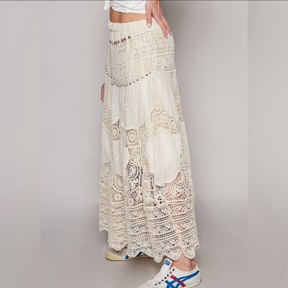 ONE LEFT POL Cream Crochet Knit Metallic Beaded Elastic Waist Maxi Skirt - Picture 5 of 6